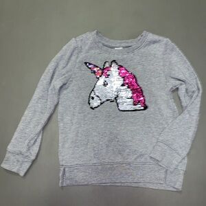 Oshkosh Sequin changing unicorn sweatshirt- Size 6/6x